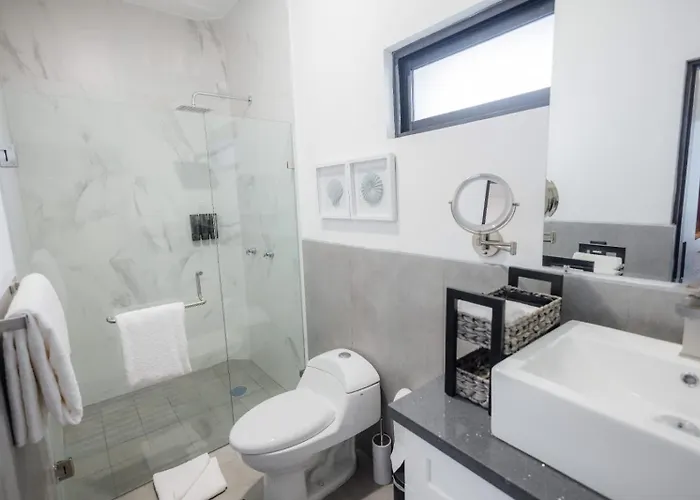 New Listing Walk To Downtown Cabo King Bed *